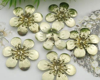 10pcs (28mm ) Raw Brass Flower Filigree Charms,(RB-04)