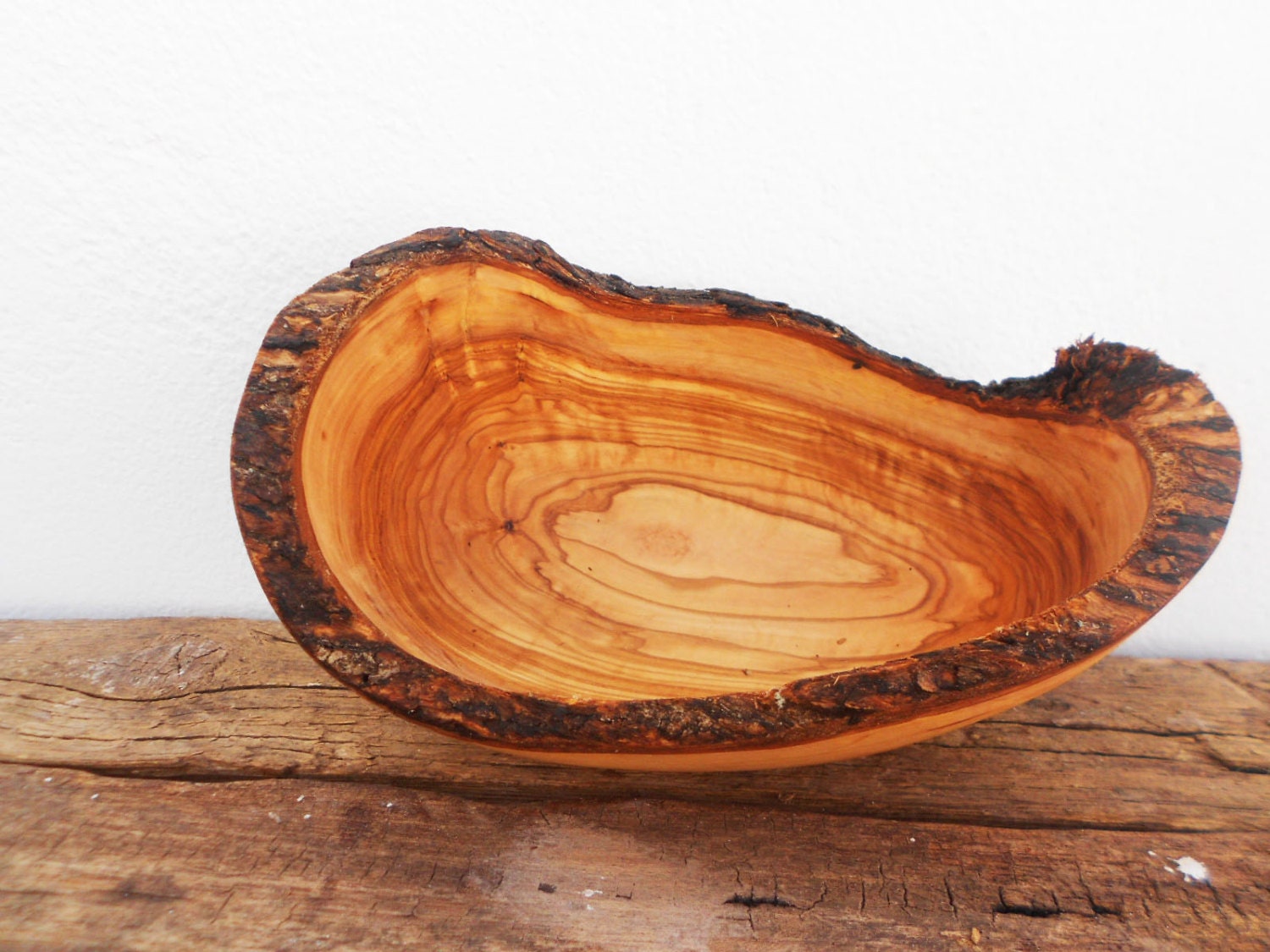 Hand carved Wooden Rustic Bowl / Olive Wood Handcrafted