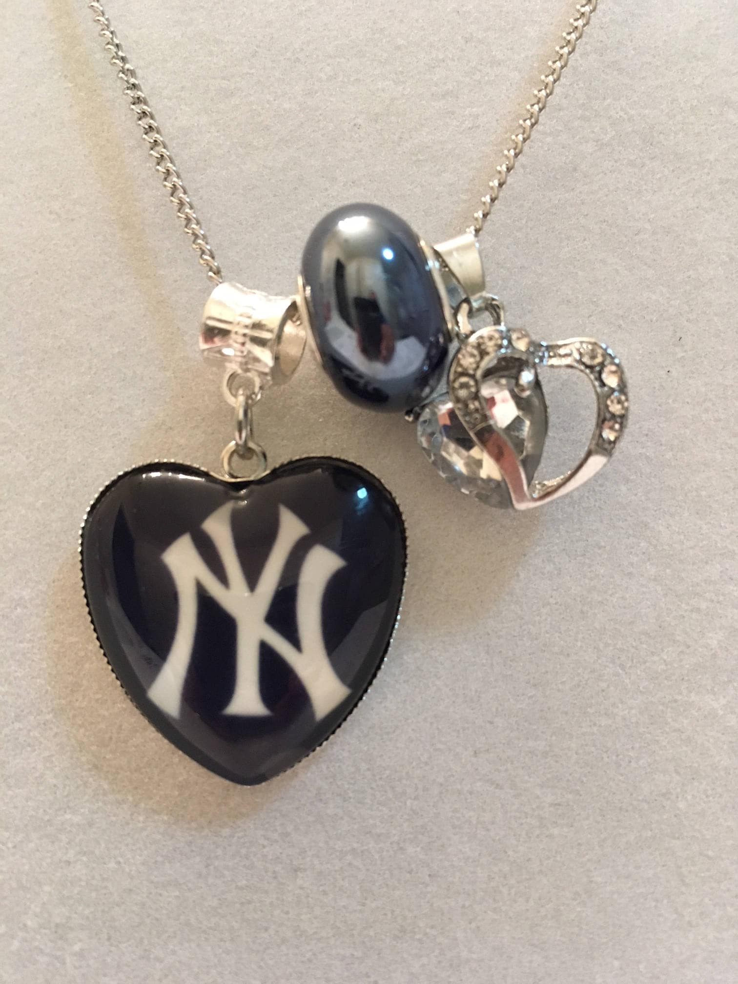 Ny yankees necklace Clearance
