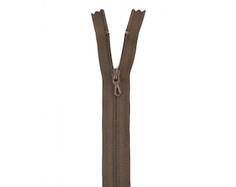 Nylon zipper. H 10 cm. collar 990 Walnut stain
