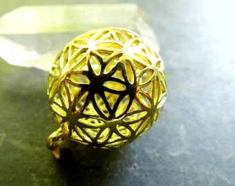 Pendant, Flower of life, sacred geometry, flower, brass, medallion, Amulet