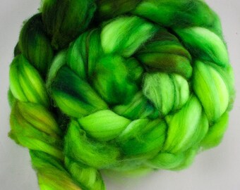 Ribbit - Superwash Merino Wool Roving 4oz