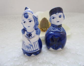 Dutch Salt and Pepper Shakers, Blue and White Salt and Pepper Shakers, Kitchen Table Decor, Dutch Boy and Girl Salt and Pepper Shakers