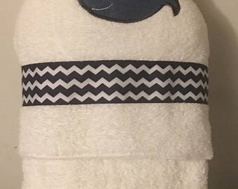 Hooded Bath Towels - girls, boys, generic- sizes NB-3 or 4+- includes personalization