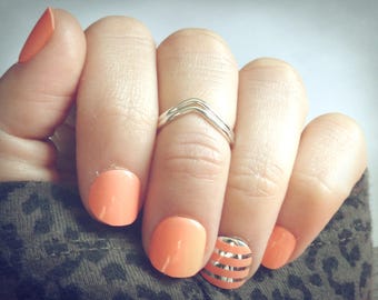 Chevron ring • Double V ring • Sterling silver chevron knuckle ring set • Double chevron ring • Above the knuckle ring midi ring