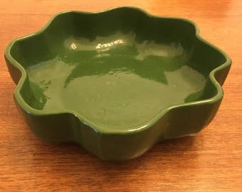 Rare vintage 8-pointed dark green ceramic bowl