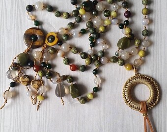 Nature Green- Knotted Necklace, gemstone necklace, Long and Open Single Strand Knotted Necklace, Boho Necklace,