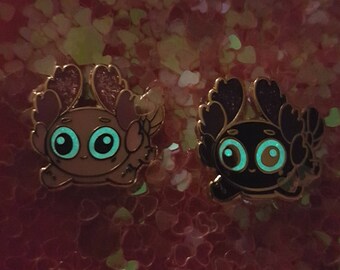 Glow-in-the-dark Axolotl Pin (Limited Edition)