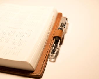 Hobonichi Cousin Cover. Minimalist A5 Leather Cover For Hobonichi Techo Cousin. Leather Planner Cover. FREE Shipping FREE Personalisation.