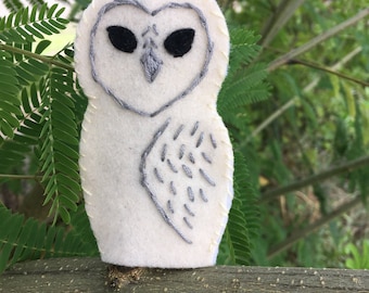 Owl Finger Puppet Felt Hand Embroidered Grey Barn Owl