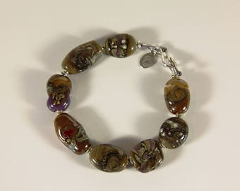Bracelet, handmade lampworked glass beads.