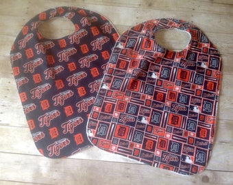 Detroit Tigers Adult Bib/Clothing Protector