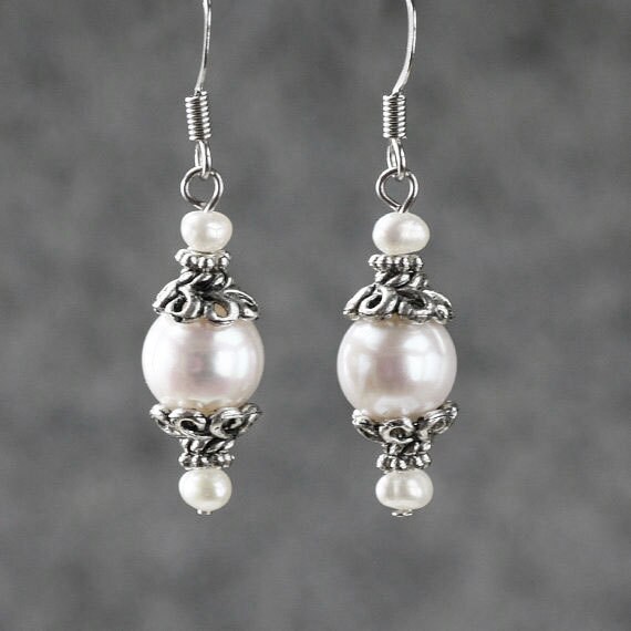 Pearl drop earrings Bridesmaids gifts Free US Shipping