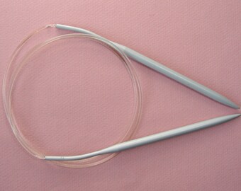 Needles number 6 Perlac brand, 100 cm, knit circular.