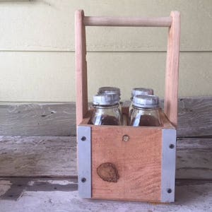 Milk Bottle Carrier - Wooden Vintage Style