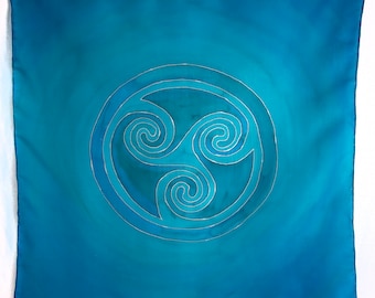 Blue and Green Celtic Spiral Triskele Tarot or Altar cloth