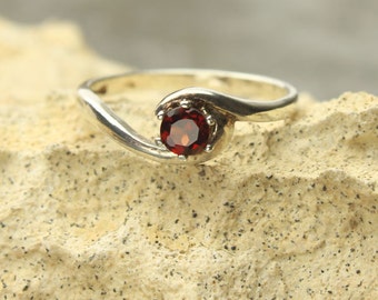 Garnet Silver Ring, Faceted Round Spessartite Garnet Gemstone Sterling Silver Ring