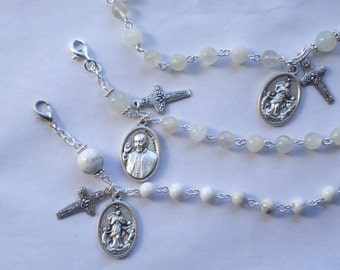 Pope Francis Our Lady Undoer of Knots Rosary Bracelet