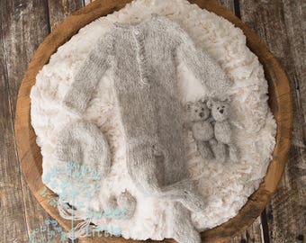 Newborn footed romper with lovely heart, bonnet and a little bear