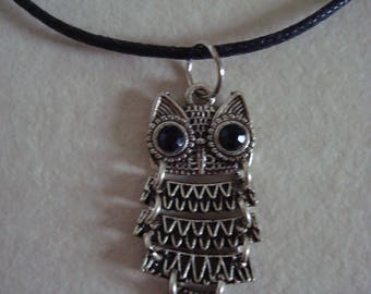 Fancy silver articulated OWL pendant necklace