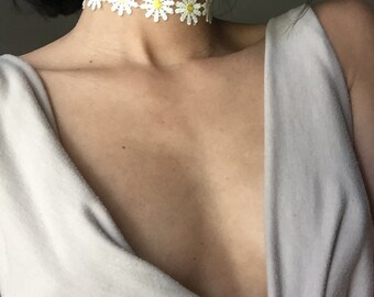 Flower Choker | Daisy Choker | Flower necklace | floral choker necklace