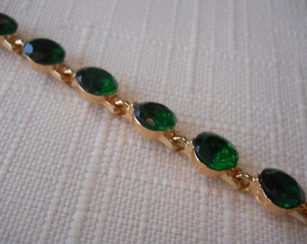 Gold Link Bracelet with Green Crystal Beads