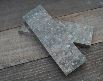 Knife Scales Corian Rosemary Green