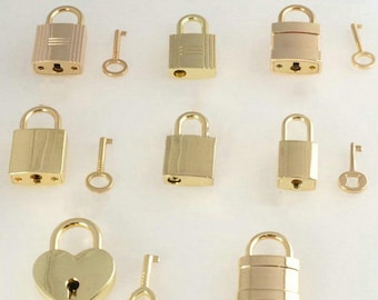Vintage Heart Shape Padlock Key Suitcase