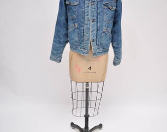 vintage denim jacket oversized 1960s jean jacket boyfriend fit trucker 60s