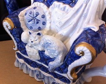 Teapot,Cat in Chair, Blue &White Comfy Chair, Sleeping Kitty, Large Ceramic Teapot