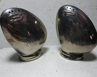 Chrome Clam Shell Salt & Pepper Shakers