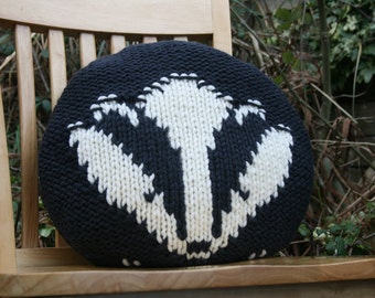 KNITTING PDF PATTERN - A Badger Pillow