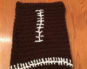 Newborn baby cocoon and hat set