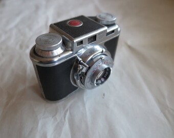 Bolsey B2 Film Camera