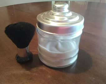 Shaving soap with brush. Contains sodium bentonite for a smooth shave and a barber shop fragrance.