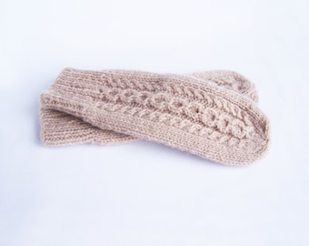 Beige mittens Woman teen knit brown chunky wool mittens Warm cozy mittens For medium size M and L