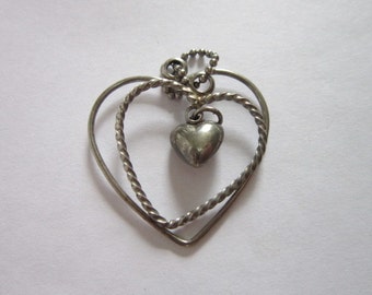 Vintage Silver Triple Heart Necklace Pendant