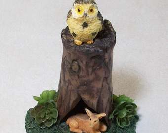 Miniature tree stump with owl and deer: Fairy garden or terrariums Polymer clay rustic tree stump