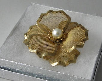 Vintage Flower Pin, signed B.E.D., goldtone mesh