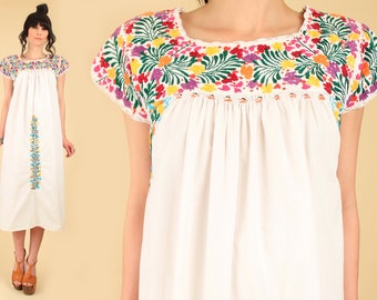 ViNtAgE 70's Oaxacan Dress // Floral Hand Embroidered Mexican Midi // Little People Cotton Artisan Handmade