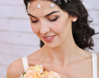 Wedding flower crown Wedding flower headpiece Bridal flower crown headband Wedding flower tiara White flower crown Bridal floral tiara