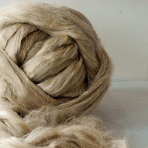 APPLEOAK FLAX & SILK Blend ~ a 50/50 blend of natural Flax and Vegetarian Tussah Silk ~ spinning fibre