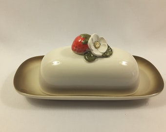 Poppytrail by Metlock Butter Dish with Cover