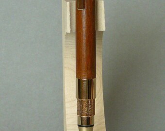 SO099 pen Stratus in African mahogany