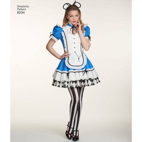 Simplicity Pattern 8234-Lolita Alice in Wonderland Costume