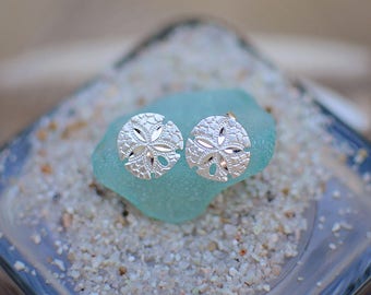 Sand dollar post earrings