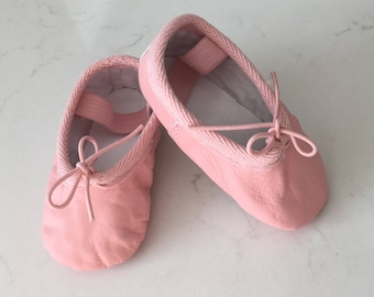 Baby Ballet Slippers Pink Genuine Leather Dance Shoes for Babies Toddler Ballet Shoes Ballerina 1st Birthday Party Cake Smash Outfit