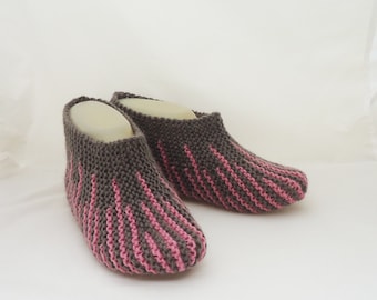 Handknitted donne Pantofole, calzini corti, a strisce, le pantofole, Pantofole in marrone e rosa, calzini corti donne