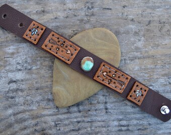 Distressed Leather Kingman Turquoise Bracelet. Sterling . South Western Design. Cowgirl . Bracelet