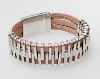 Leather and silver metal Cuff Bracelet.